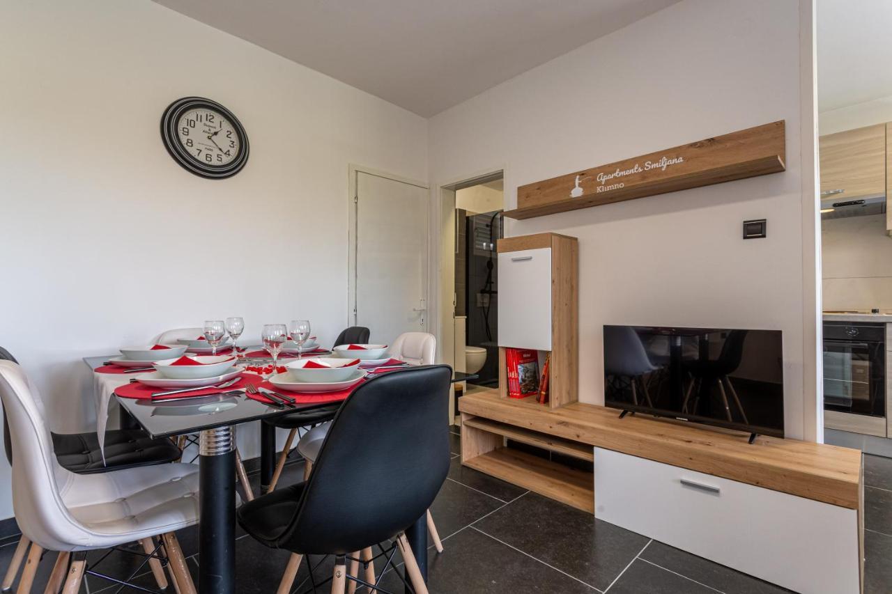 Smiljana Apartments Климно Экстерьер фото